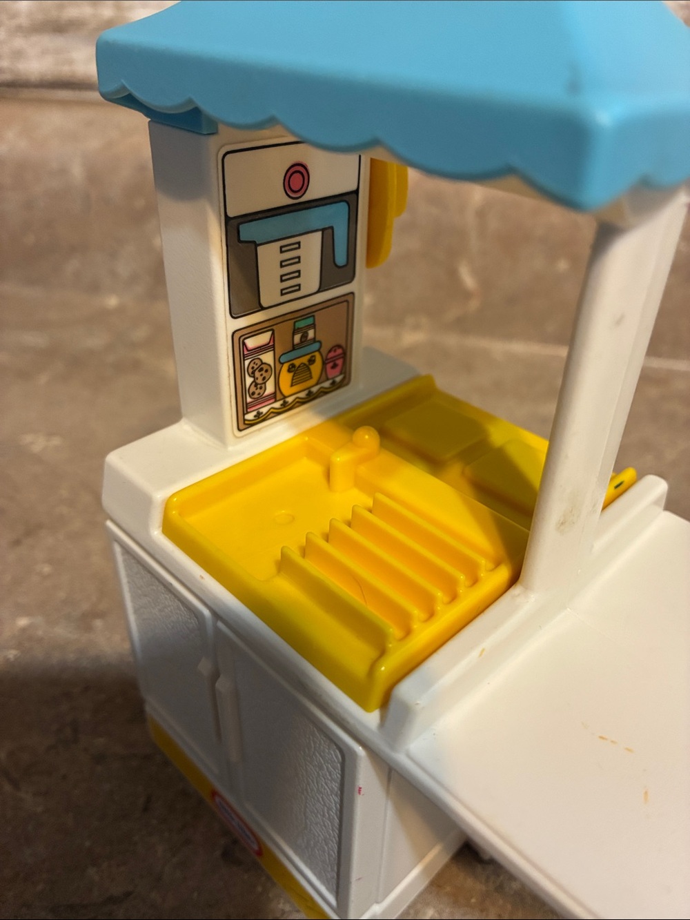Little Tikes Yellow & Blue Play Kitchen ( vintage) - Picture 5 of 9